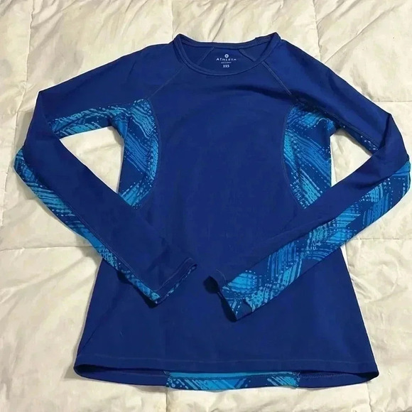 Athleta Tops - Athleta Momentum Pullover Activewear Long Sleeve Blue Top Size XXS